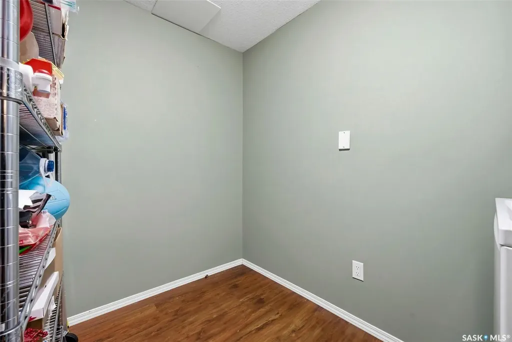 1220 Blackfoot Drive Regina SK S4S 6T2