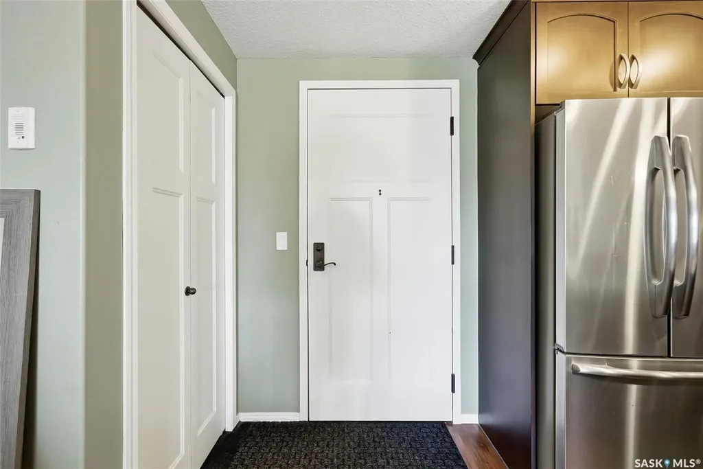 1220 Blackfoot Drive Regina SK S4S 6T2