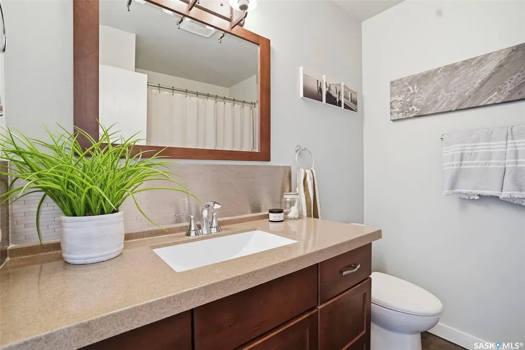 112 8th Avenue E Watrous SK S0K 4T0