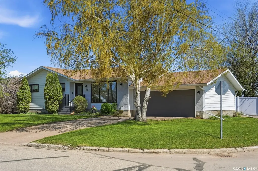 112 8th Avenue E Watrous SK S0K 4T0