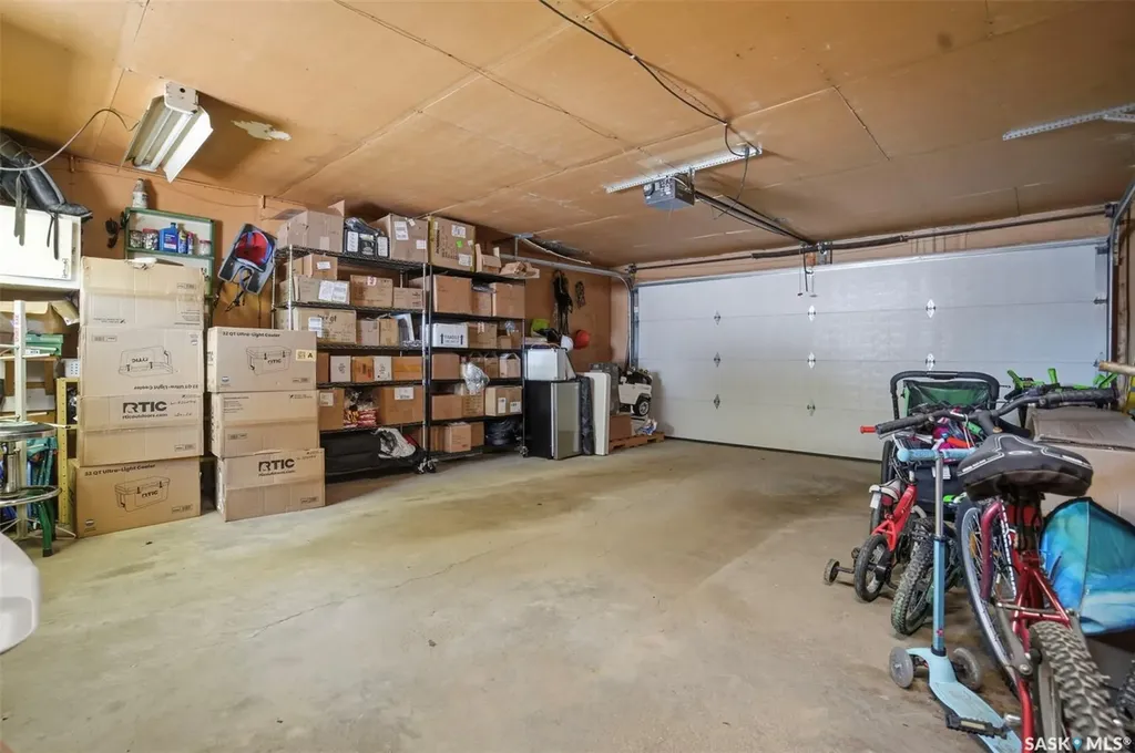 112 8th Avenue E Watrous SK S0K 4T0