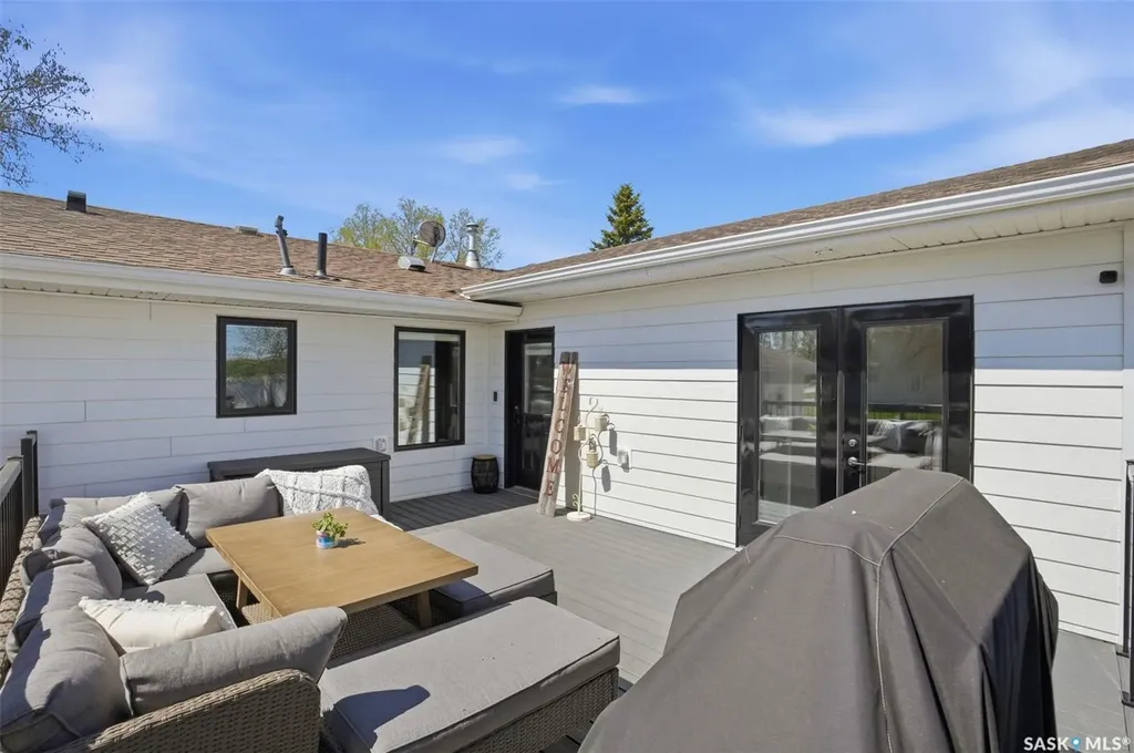 112 8th Avenue E Watrous SK S0K 4T0