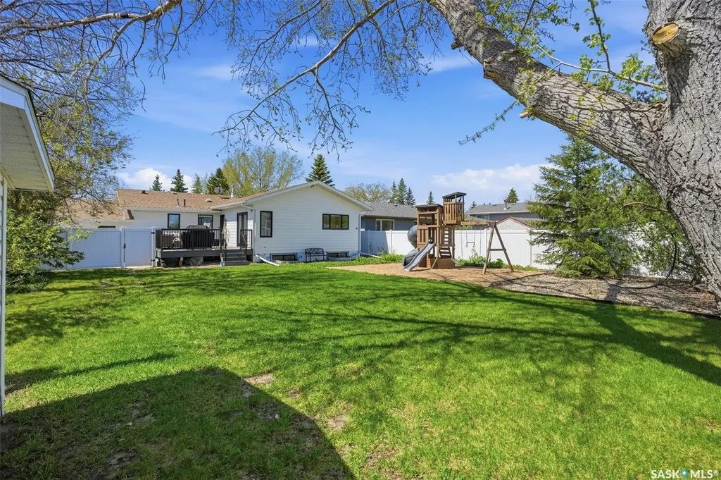 112 8th Avenue E Watrous SK S0K 4T0