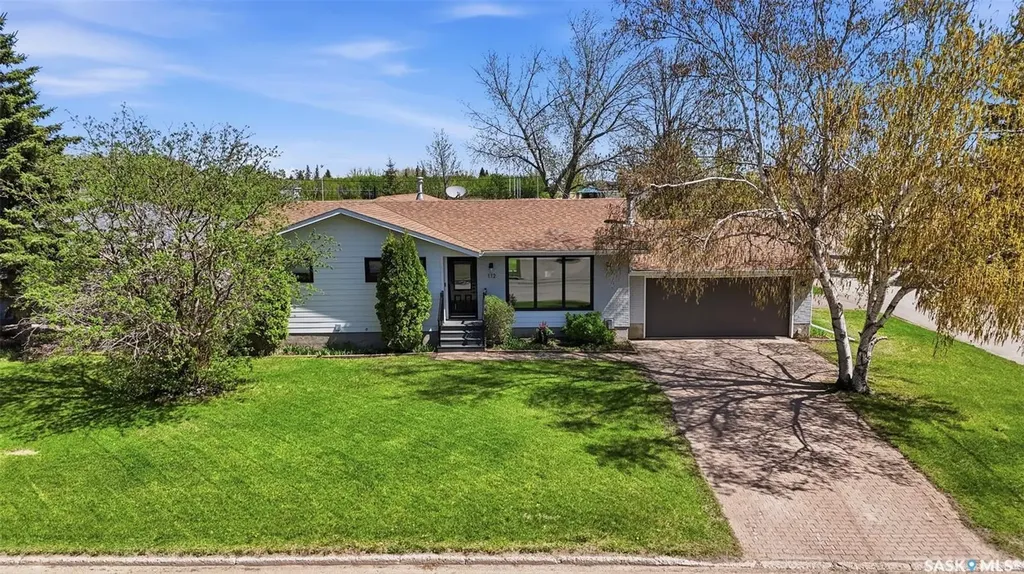112 8th Avenue E Watrous SK S0K 4T0