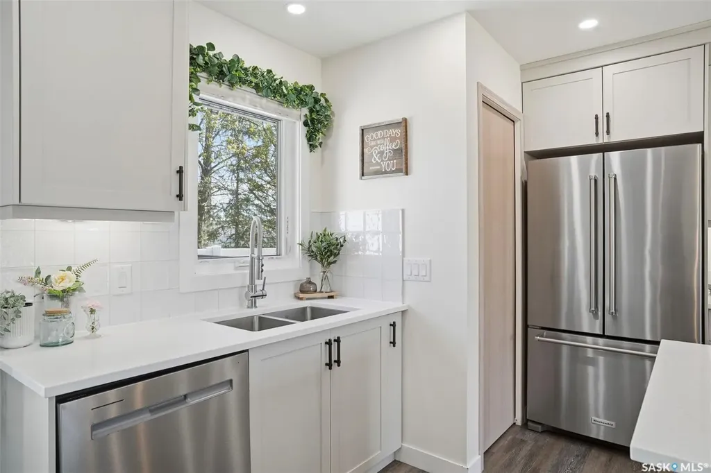 112 8th Avenue E Watrous SK S0K 4T0