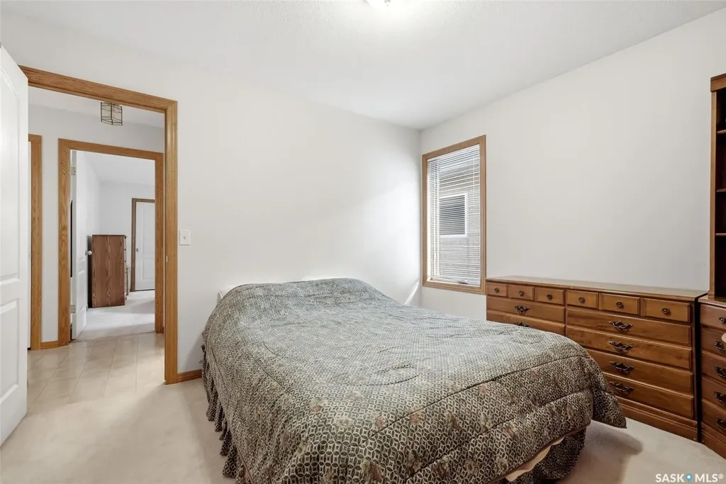 2927 Wimbledon Drive Regina SK S4V 2Y2