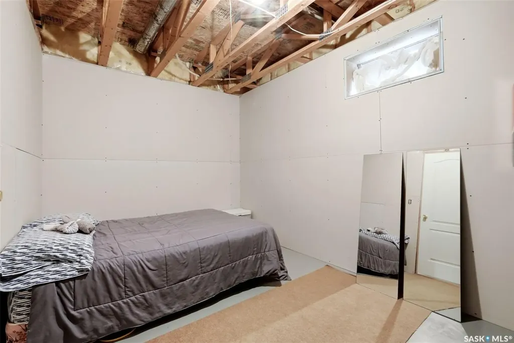 2927 Wimbledon Drive Regina SK S4V 2Y2