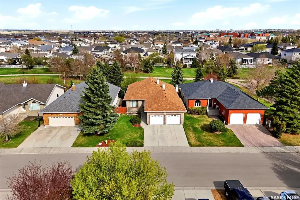 2927 Wimbledon Drive Regina SK S4V 2Y2