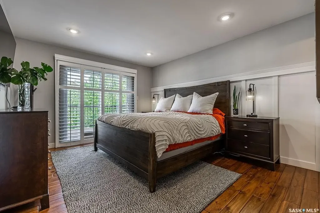 1925 Pembina Avenue Saskatoon SK S7K 1C4