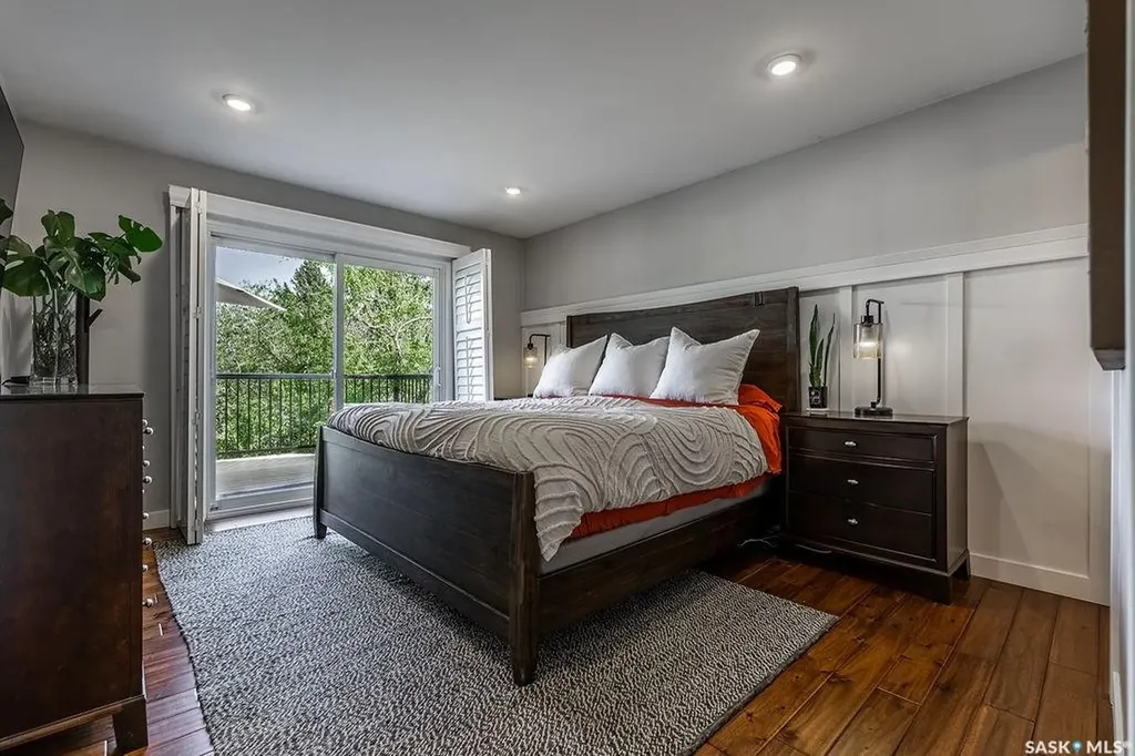 1925 Pembina Avenue Saskatoon SK S7K 1C4