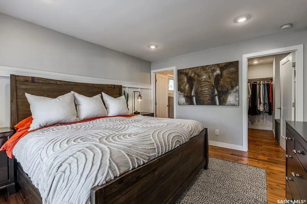 1925 Pembina Avenue Saskatoon SK S7K 1C4