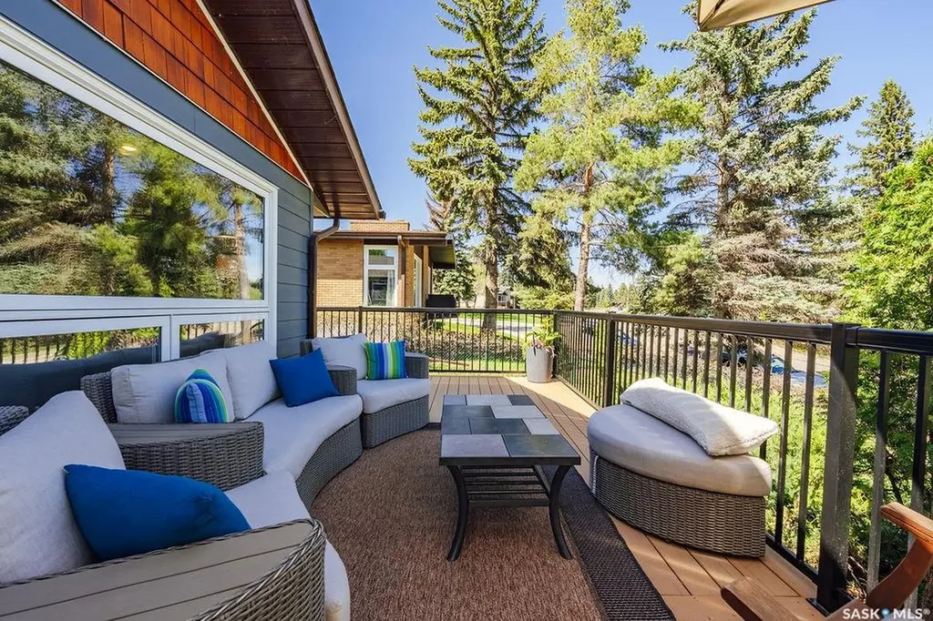 1925 Pembina Avenue Saskatoon SK S7K 1C4
