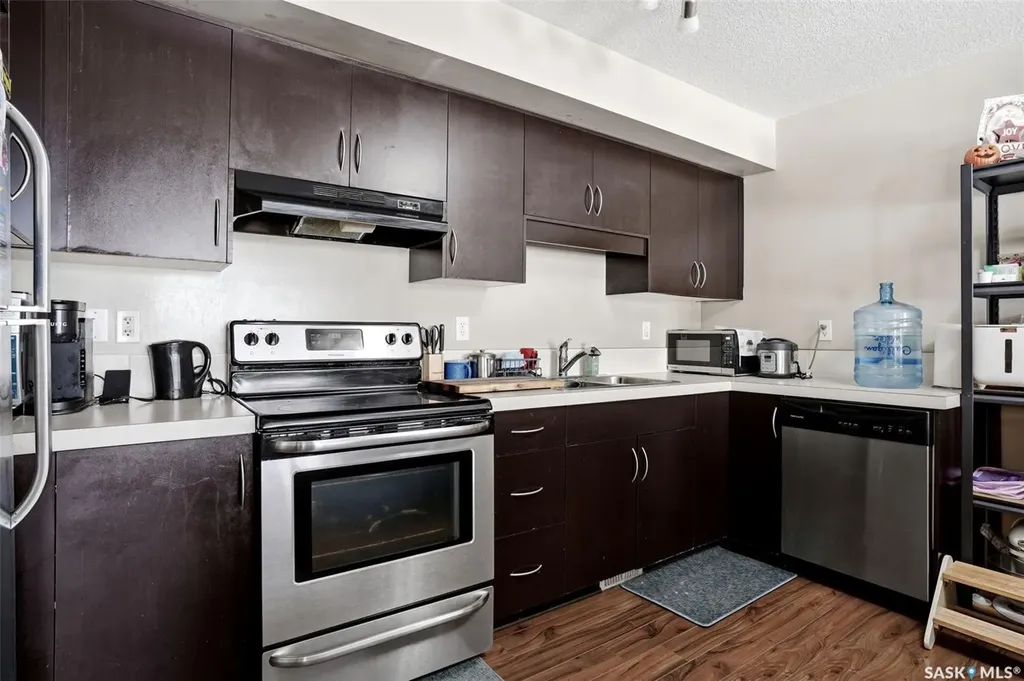 5238 Aerodrome Road Regina SK S4W 0H7