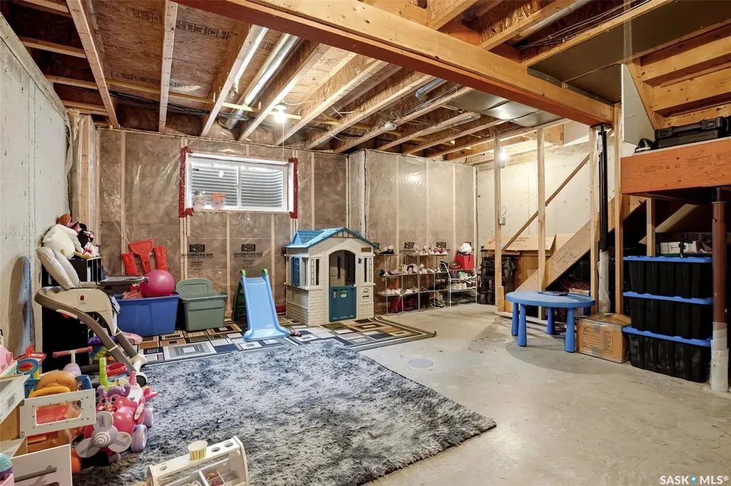 5238 Aerodrome Road Regina SK S4W 0H7