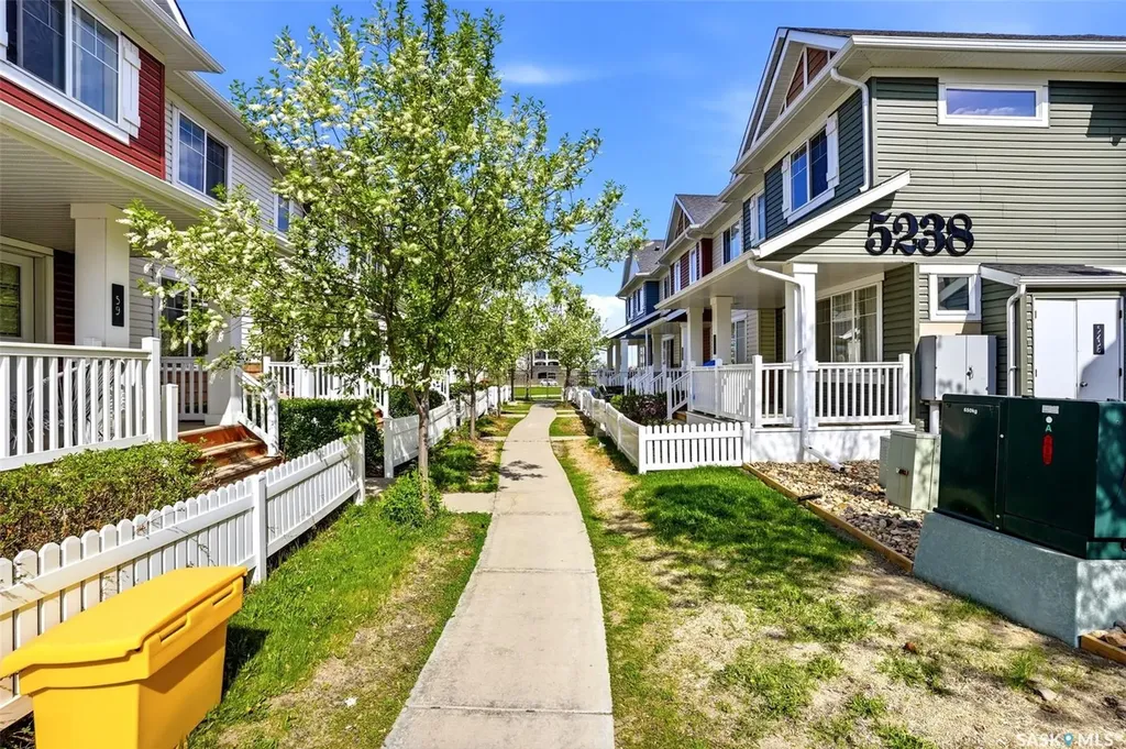 5238 Aerodrome Road Regina SK S4W 0H7
