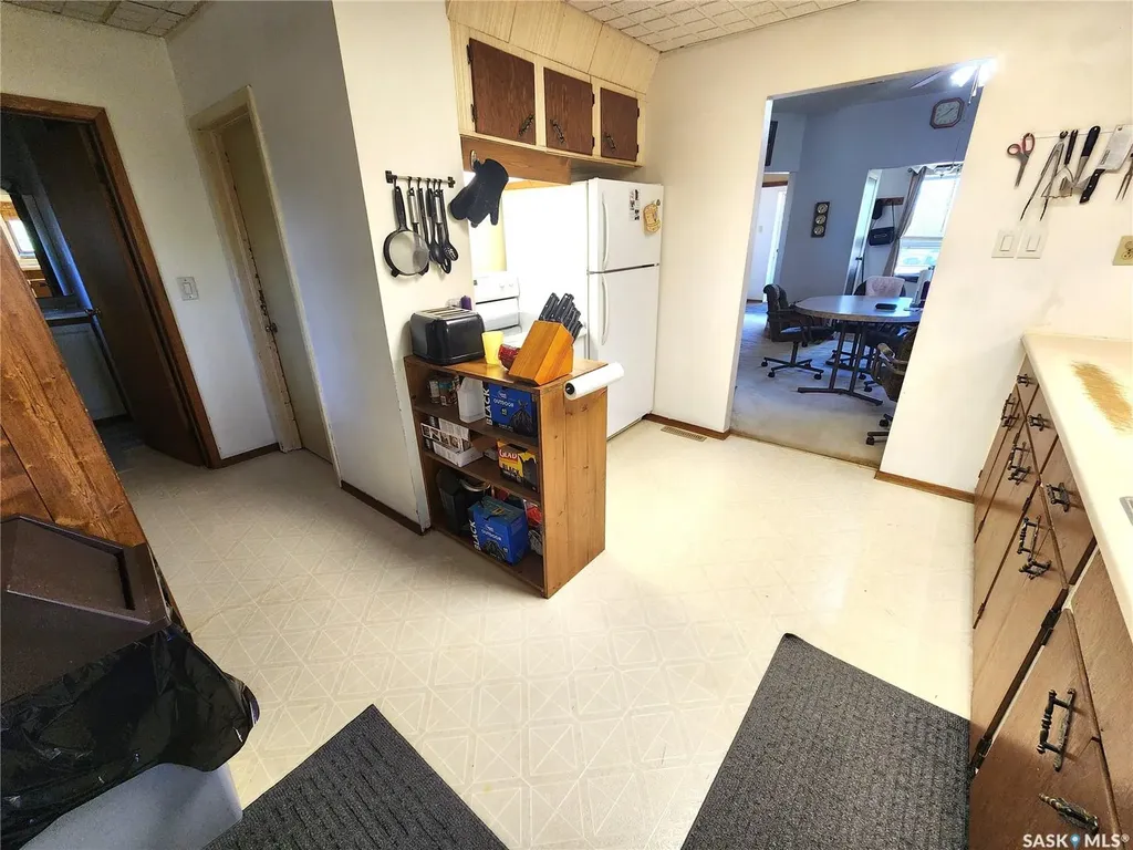 203 Belfast Street North Portal SK S0C 1W0