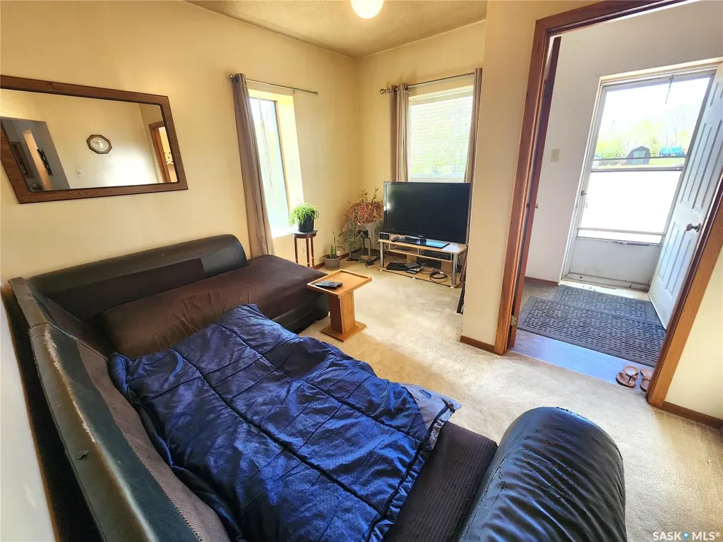 203 Belfast Street North Portal SK S0C 1W0