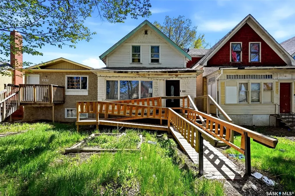 1355 Retallack Street Regina SK S4T 2J1