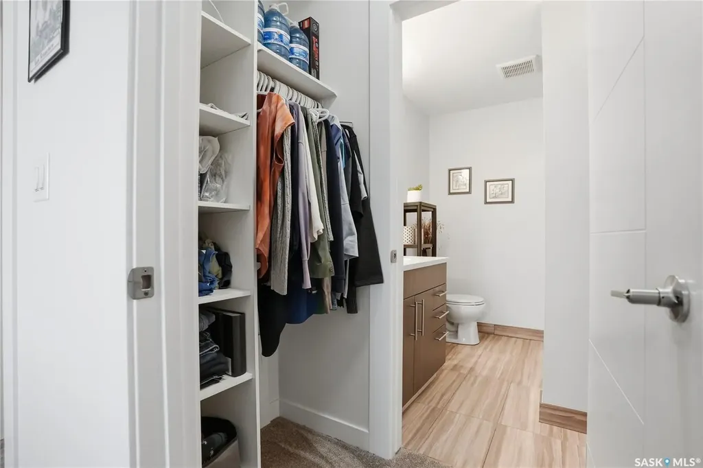 142 Pawlychenko Lane Saskatoon SK S7V 0N7