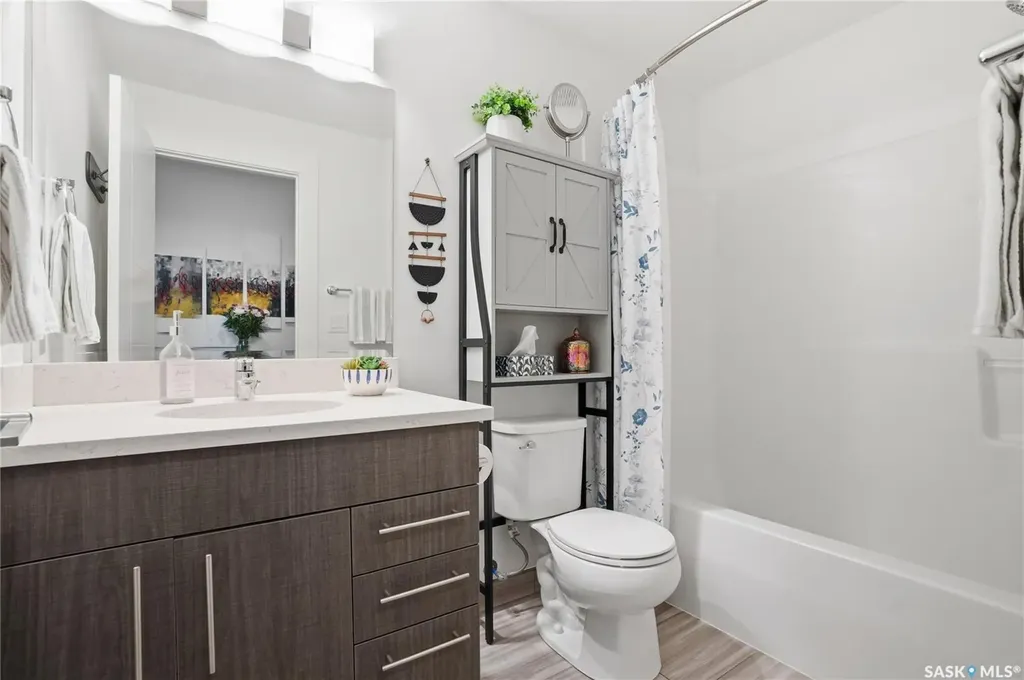 142 Pawlychenko Lane Saskatoon SK S7V 0N7