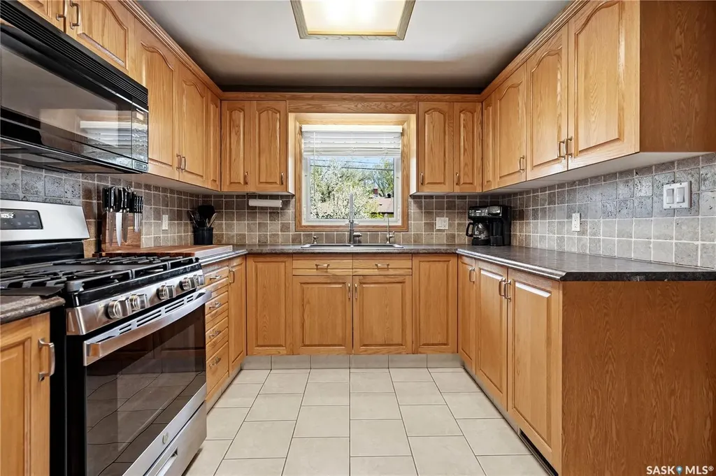1120 Broadway Avenue E Regina SK S4N 1A8