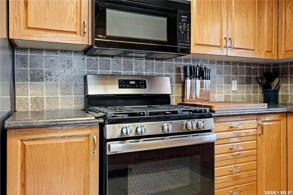 1120 Broadway Avenue E Regina SK S4N 1A8