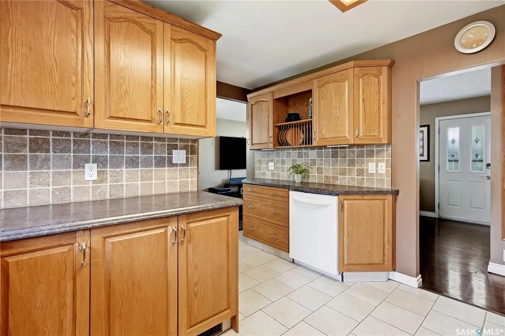 1120 Broadway Avenue E Regina SK S4N 1A8