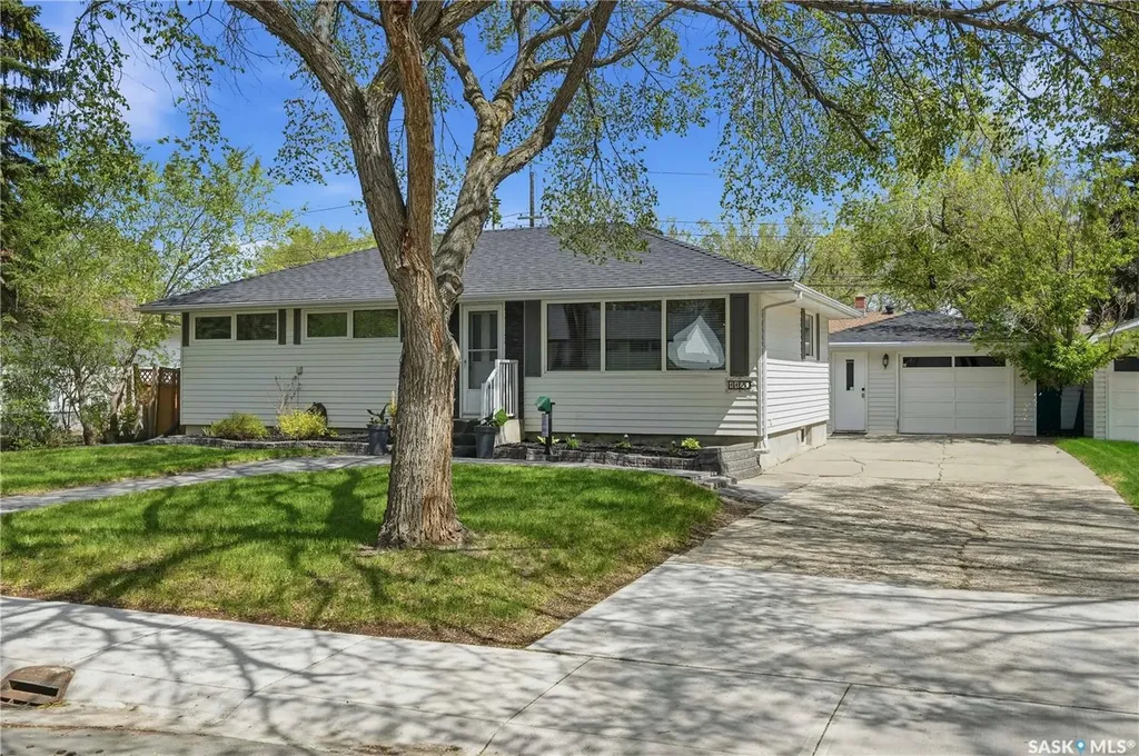 1120 Broadway Avenue E Regina SK S4N 1A8