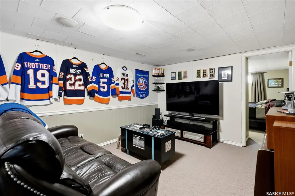 1120 Broadway Avenue E Regina SK S4N 1A8