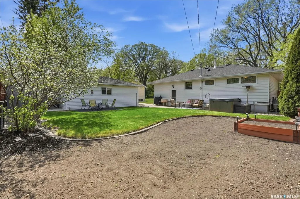 1120 Broadway Avenue E Regina SK S4N 1A8