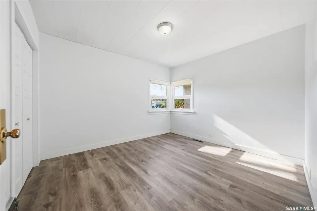 1917 Lorne Avenue Saskatoon SK S7J 0R2