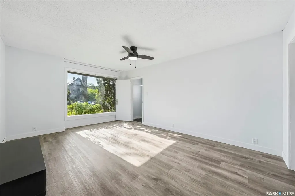 1917 Lorne Avenue Saskatoon SK S7J 0R2