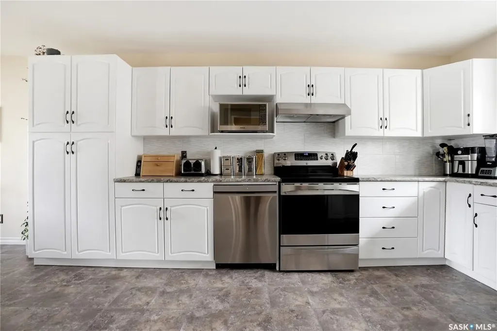 1456 Shannon Road Regina SK S4S 5L5