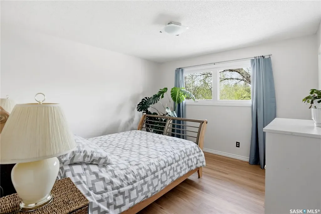 1456 Shannon Road Regina SK S4S 5L5