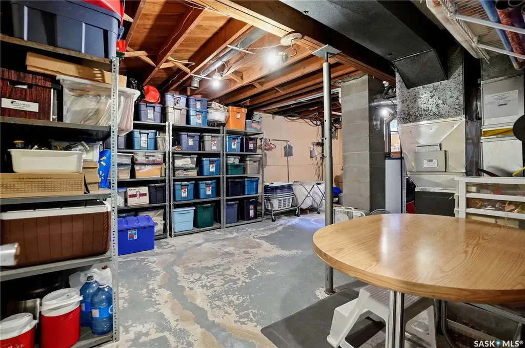1456 Shannon Road Regina SK S4S 5L5