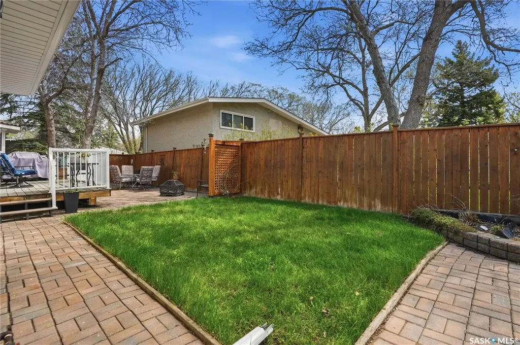 1456 Shannon Road Regina SK S4S 5L5