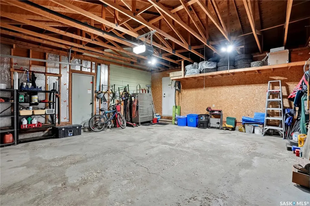 1456 Shannon Road Regina SK S4S 5L5
