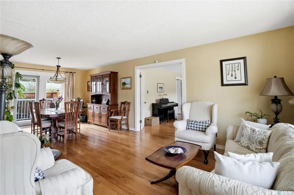 1456 Shannon Road Regina SK S4S 5L5