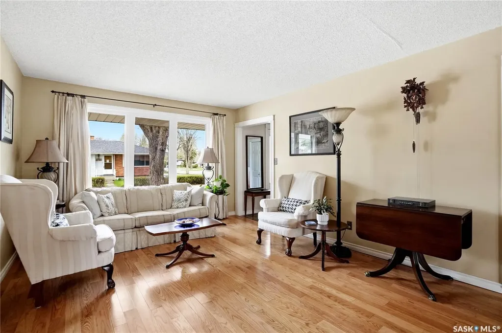 1456 Shannon Road Regina SK S4S 5L5