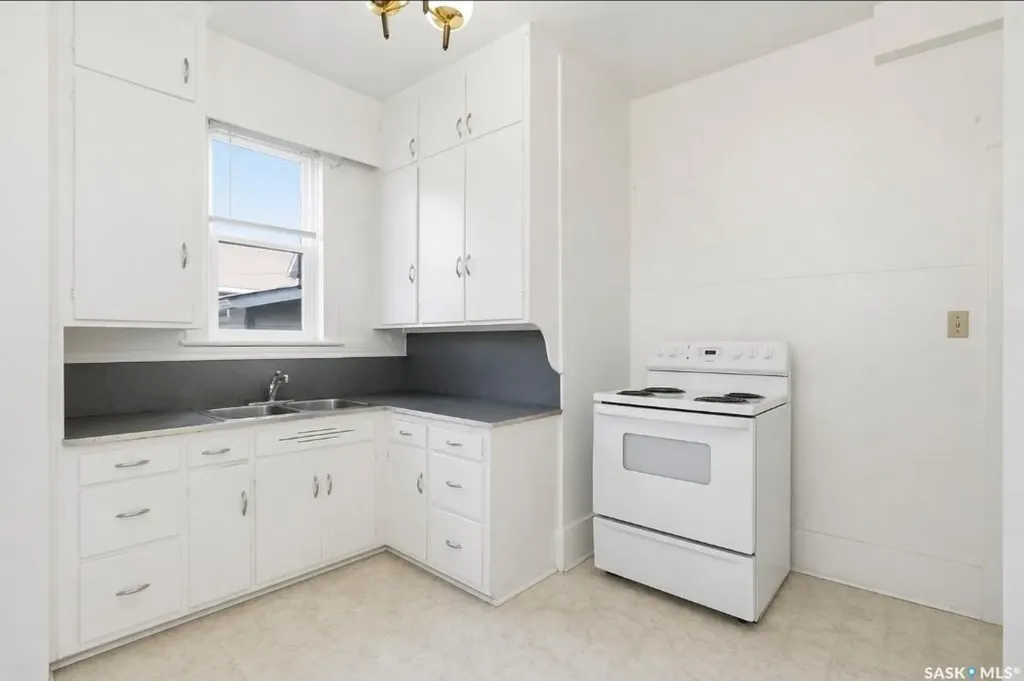 610 Albert Avenue Saskatoon SK S7N 1G7