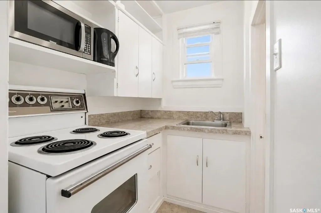 610 Albert Avenue Saskatoon SK S7N 1G7