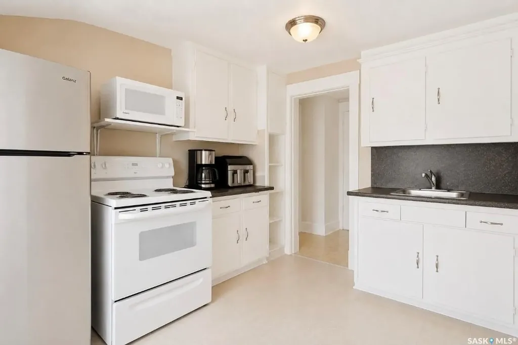 610 Albert Avenue Saskatoon SK S7N 1G7
