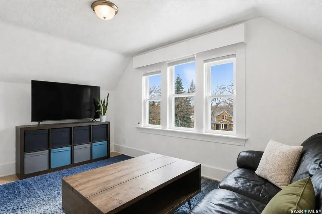 610 Albert Avenue Saskatoon SK S7N 1G7