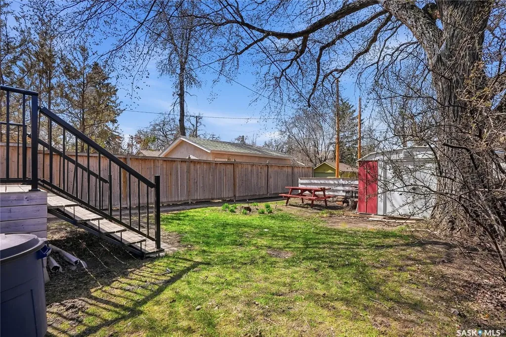 610 Albert Avenue Saskatoon SK S7N 1G7