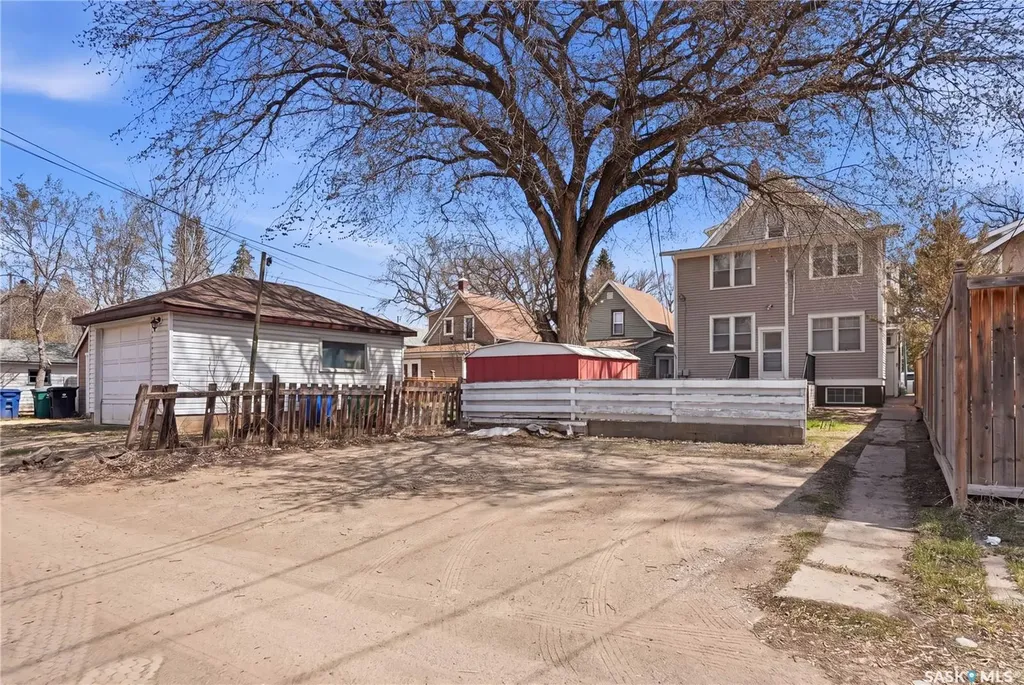 610 Albert Avenue Saskatoon SK S7N 1G7
