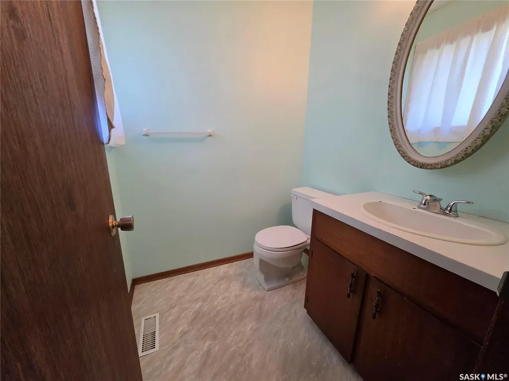 613 2nd Street W Meadow Lake SK S9X 1E6