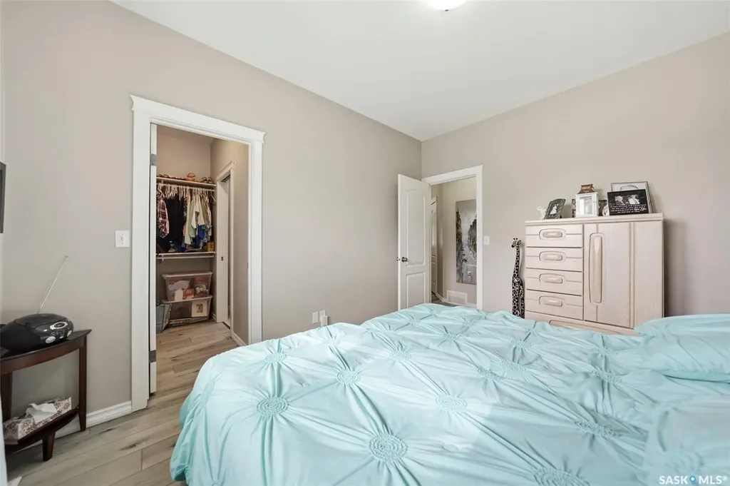 320 3rd Street Osler SK S0K 3A0