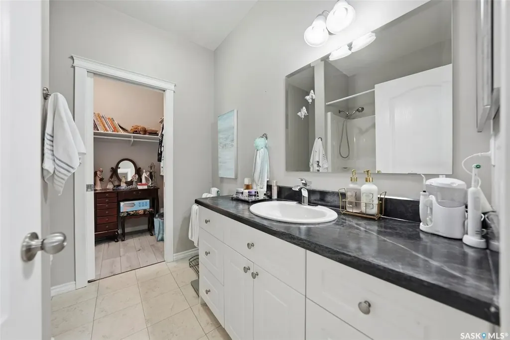 320 3rd Street Osler SK S0K 3A0