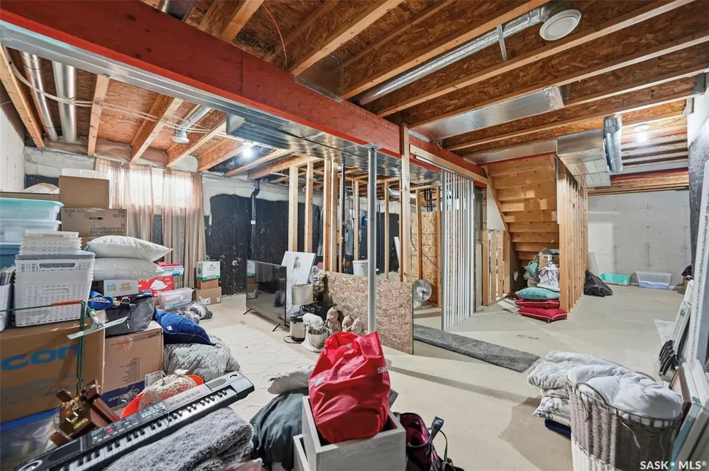 320 3rd Street Osler SK S0K 3A0