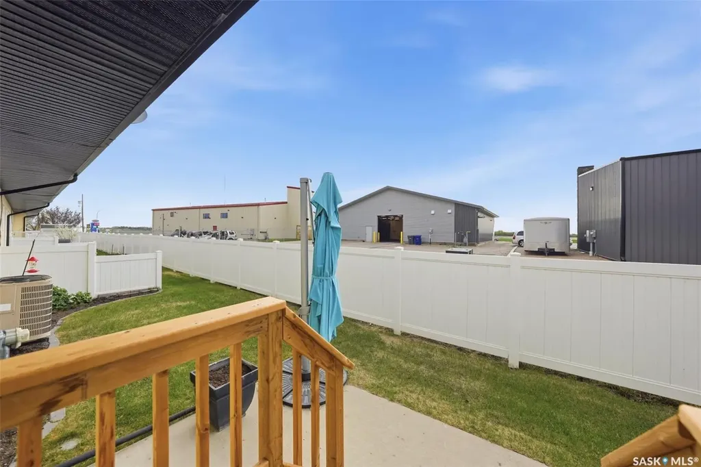 320 3rd Street Osler SK S0K 3A0
